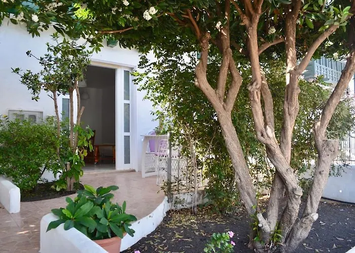 Playa Chica With Terrace 100 M From The Sea Puerto del Carmen (Lanzarote)