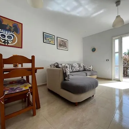 Playa Chica With Terrace 100 M From The Sea Апартаменты *