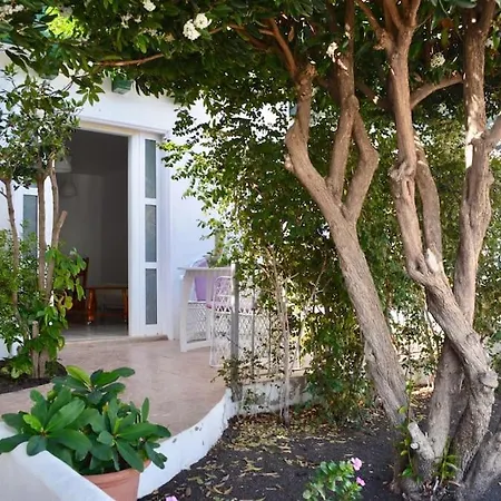 Playa Chica With Terrace 100 M From The Sea Puerto del Carmen (Lanzarote)