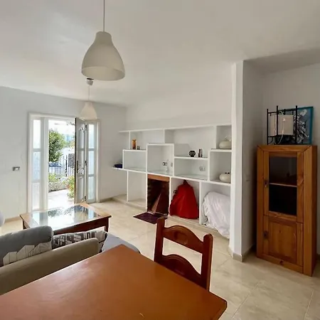 Apartament Playa Chica With Terrace 100 M From The Sea Puerto del Carmen (Lanzarote)