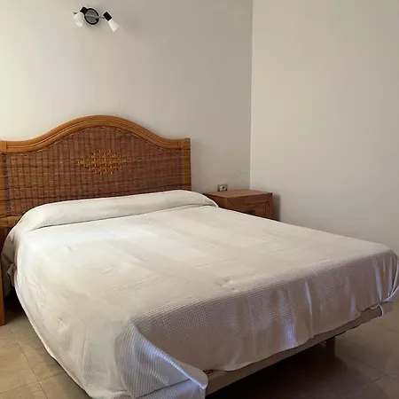 Apartament Playa Chica With Terrace 100 M From The Sea Puerto del Carmen (Lanzarote)