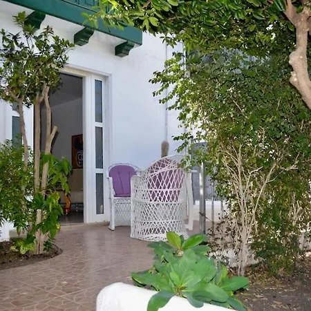 Playa Chica With Terrace 100 M From The Sea Apartament