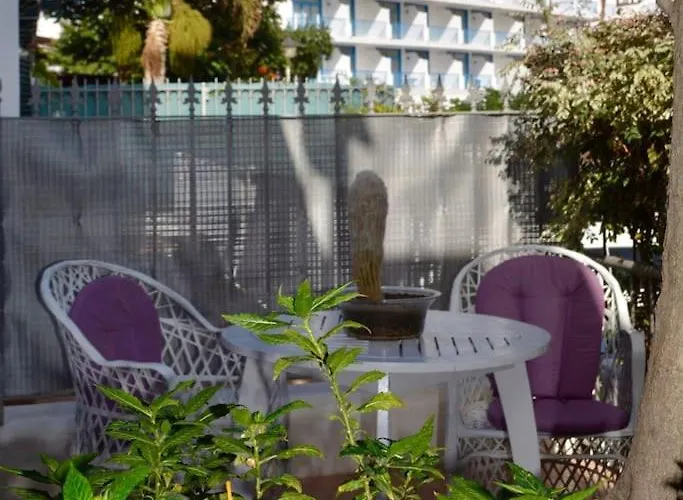 Apartment Playa Chica With Terrace 100 M From The Sea