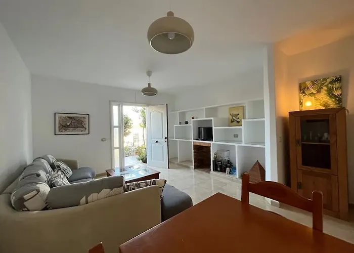 Playa Chica With Terrace 100 M From The Sea Apartman