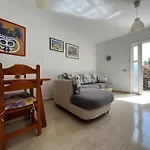 Playa Chica With Terrace 100 M From The Sea Apartamento *