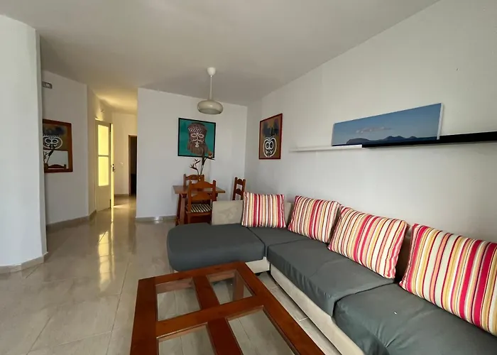 Playa Chica With Terrace 100 M From The Sea Appartement *